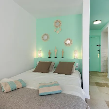 En Front De Apartment Marbella