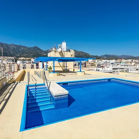 En Front De Apartment Marbella