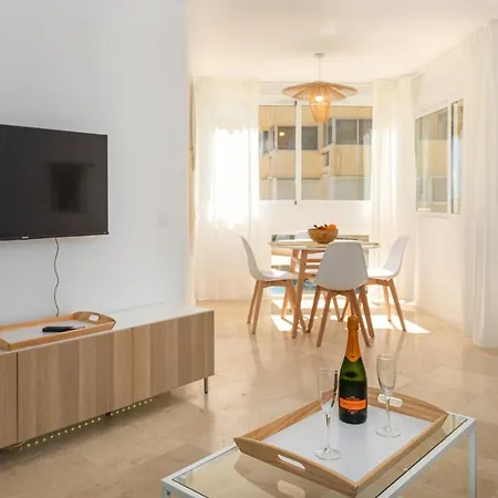 Apartment En Front De *