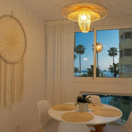 En Front De Апартаменти