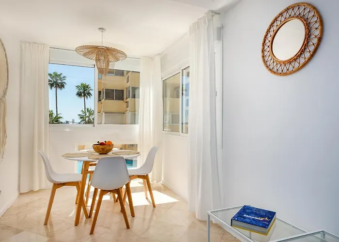 En Front De Marbella