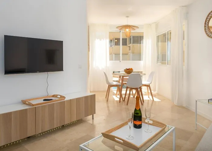 Apartament En Front De *