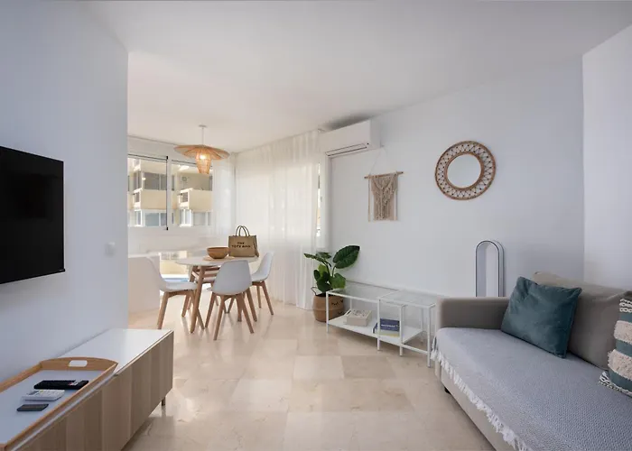 アパート En Front De マルベーリャ