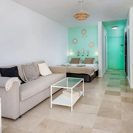 En Front De Marbella