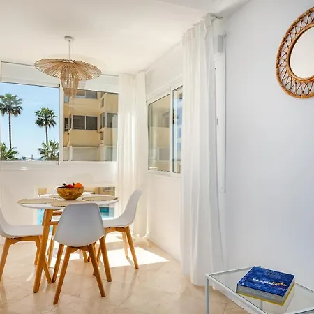 En Front De Marbella