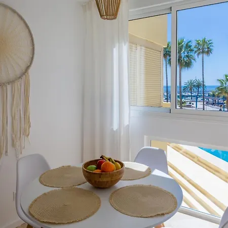 Apartment En Front De *