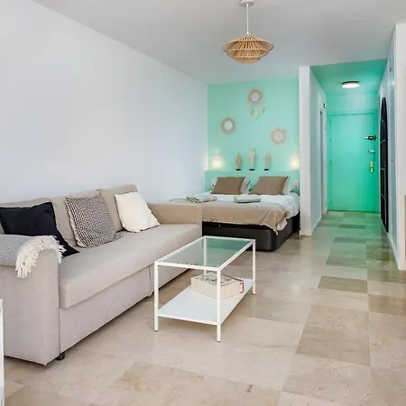 En Front De Apartment