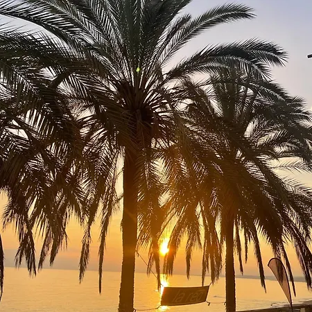 En Front De Apartment *