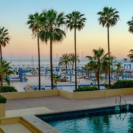 Apartamento En Front De *